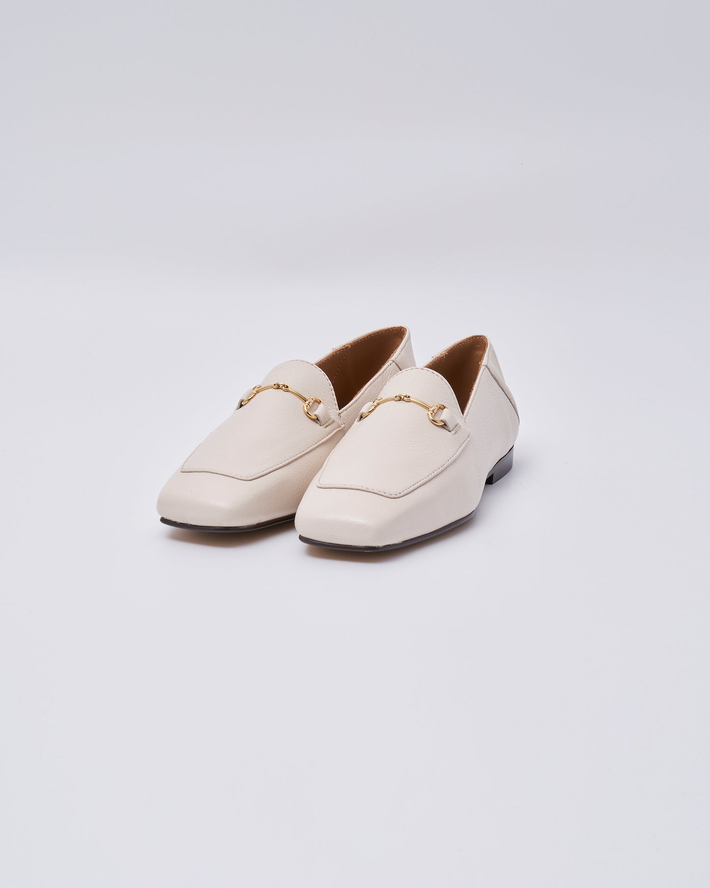 22121W BIT SLIP ON SHOES SQUARE SHOES GRAIN LEATHER WHITE