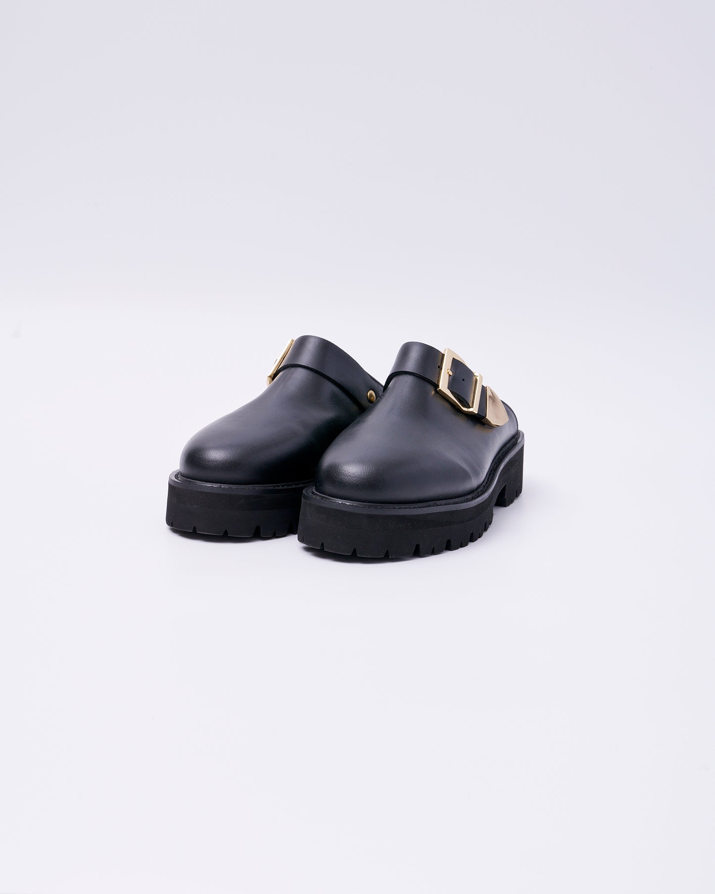 BUCKLE CLOG MULES BLACK