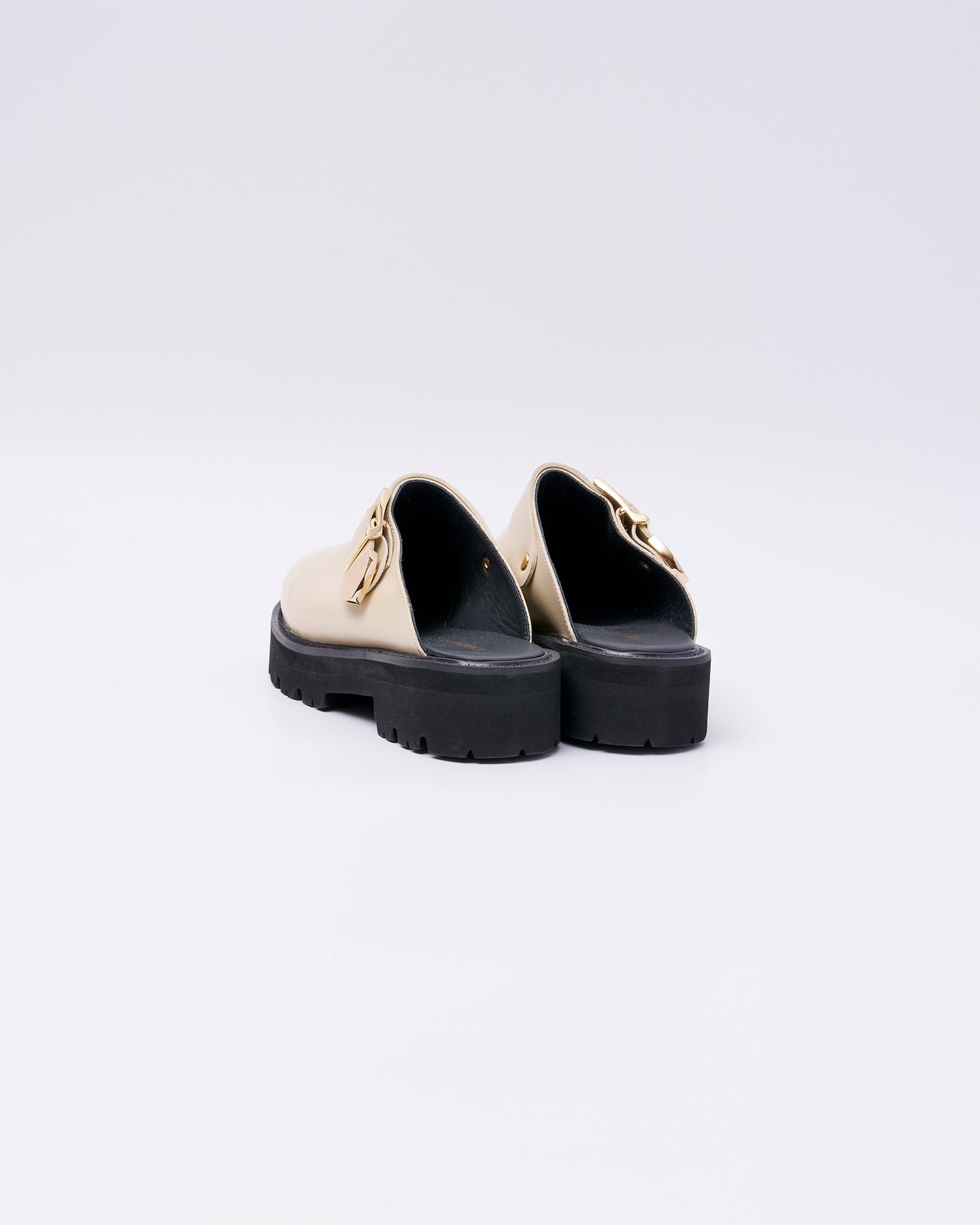 BUCKLE CLOG MULES ECRU