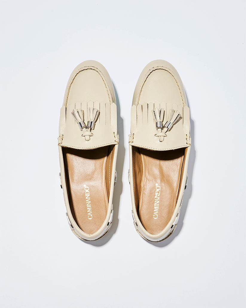 TASSEL MOC SHOES ECRU