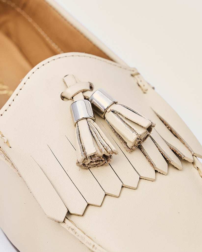 TASSEL MOC SHOES ECRU