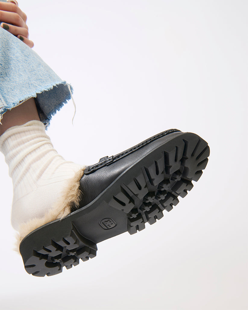 SHEARING LINED BIT MULE BLACK