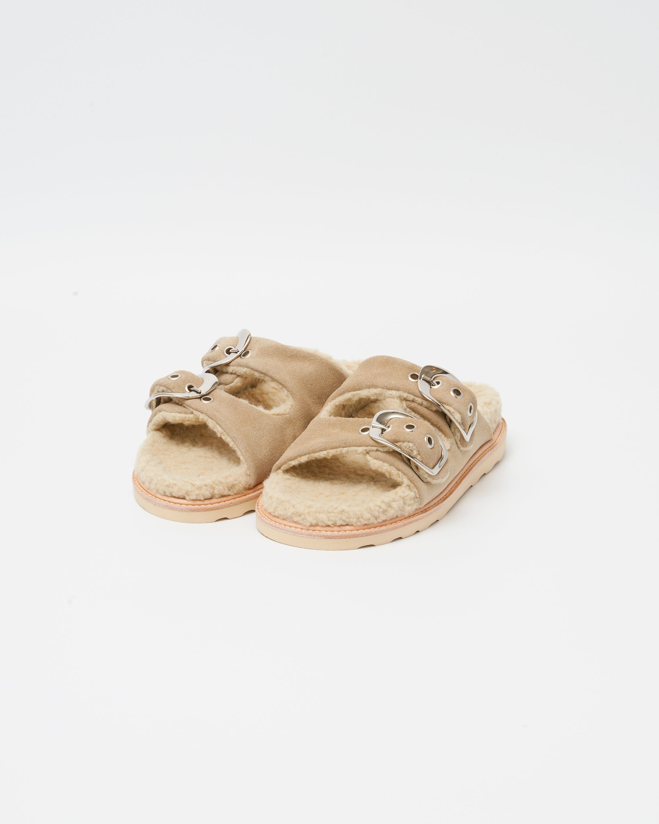 23118W DOUBLE BUCKLE SHEARING SANDALS BEIGE SUEDE – caminando.jp