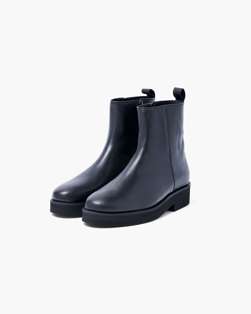 SIDE ZIP SHORT BOOTS BLACK
