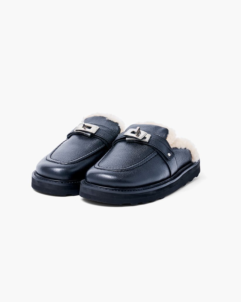 SHEARING BUCKLE SANDALS GRAIN LEATHER BLACK