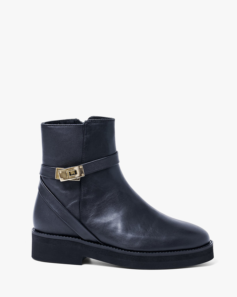 BUCKLE STRAP SHORT BOOTS BLACK