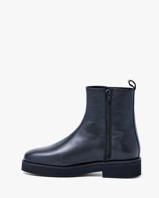 SIDE ZIP SHORT BOOTS BLACK