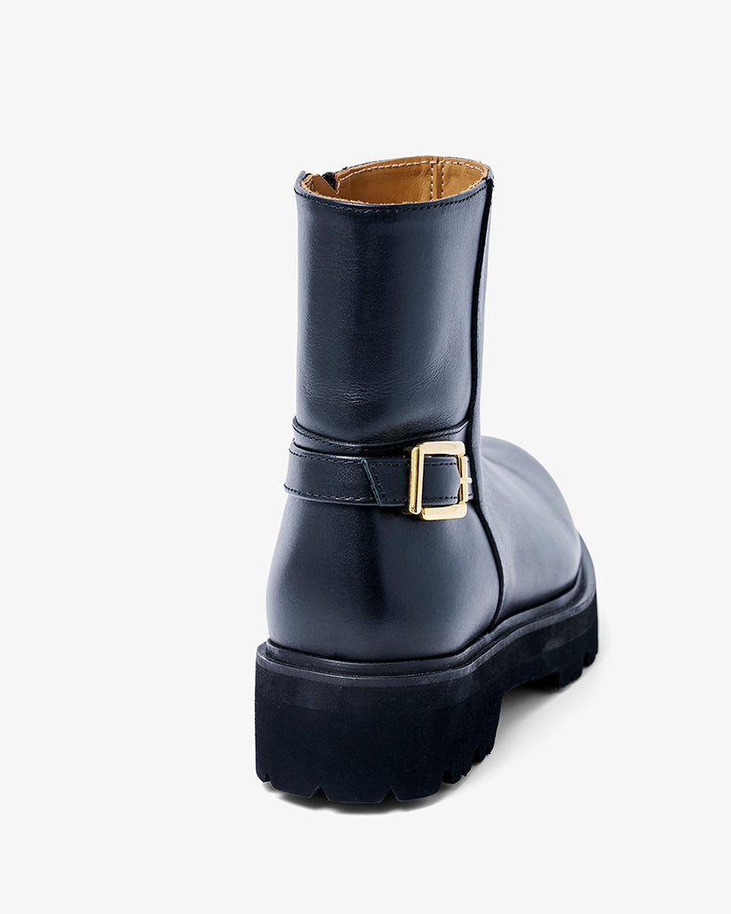 BACK ZIP BOOTS BLACK
