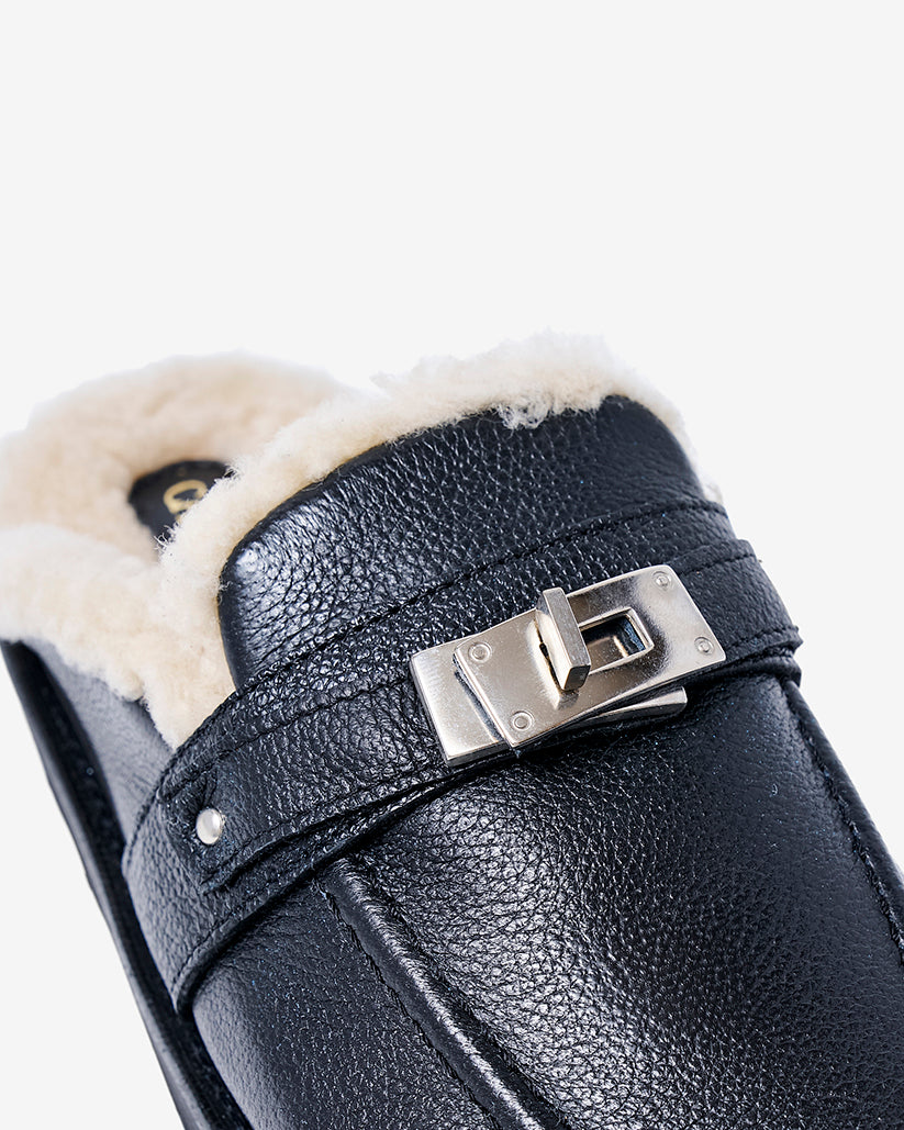 SHEARING BUCKLE SANDALS GRAIN LEATHER BLACK