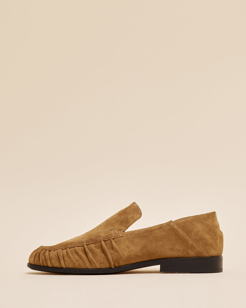 PLEATED LOAFER CAMEL SUEDE