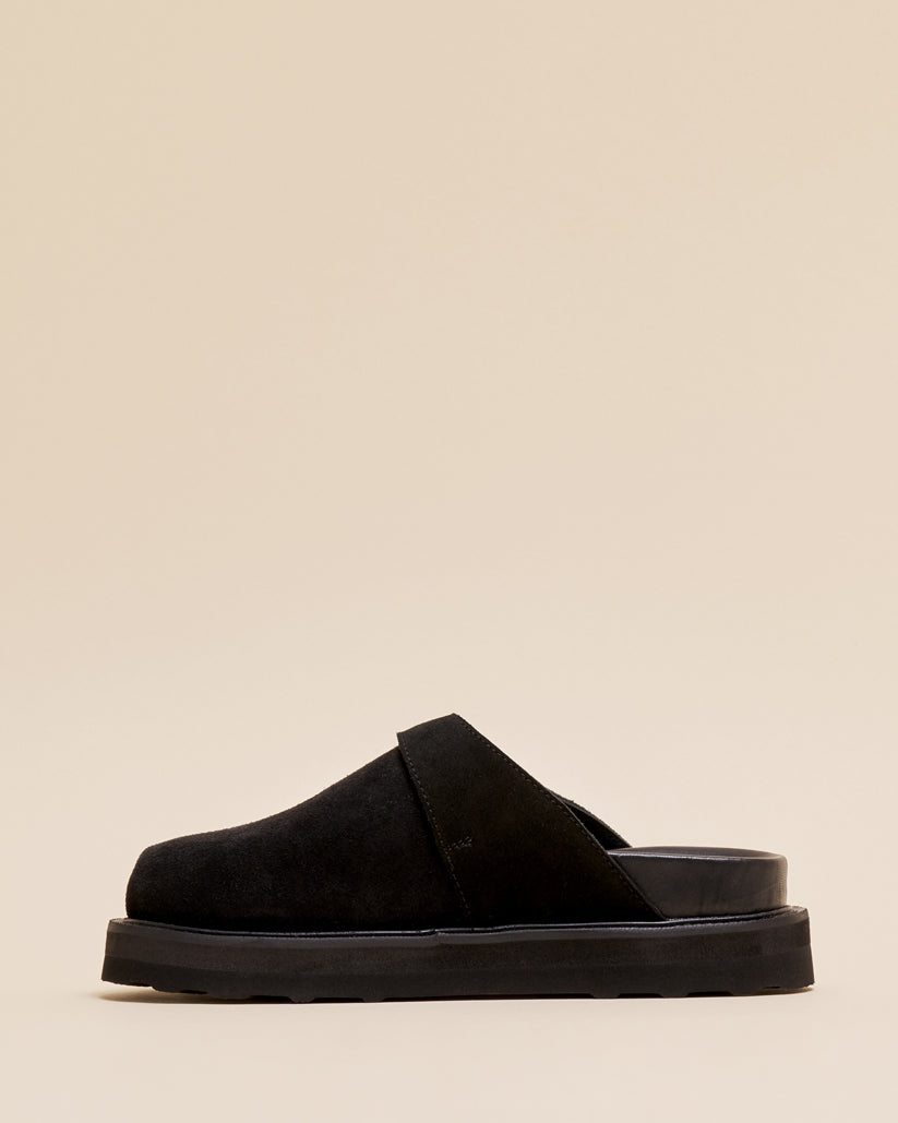 STRAP MULE BLACK SUEDE