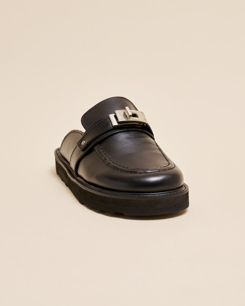 BUCKLE MULE BLACK