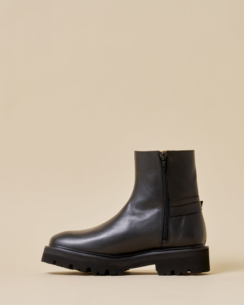 SIDE BUCKLE BOOTS BLACK