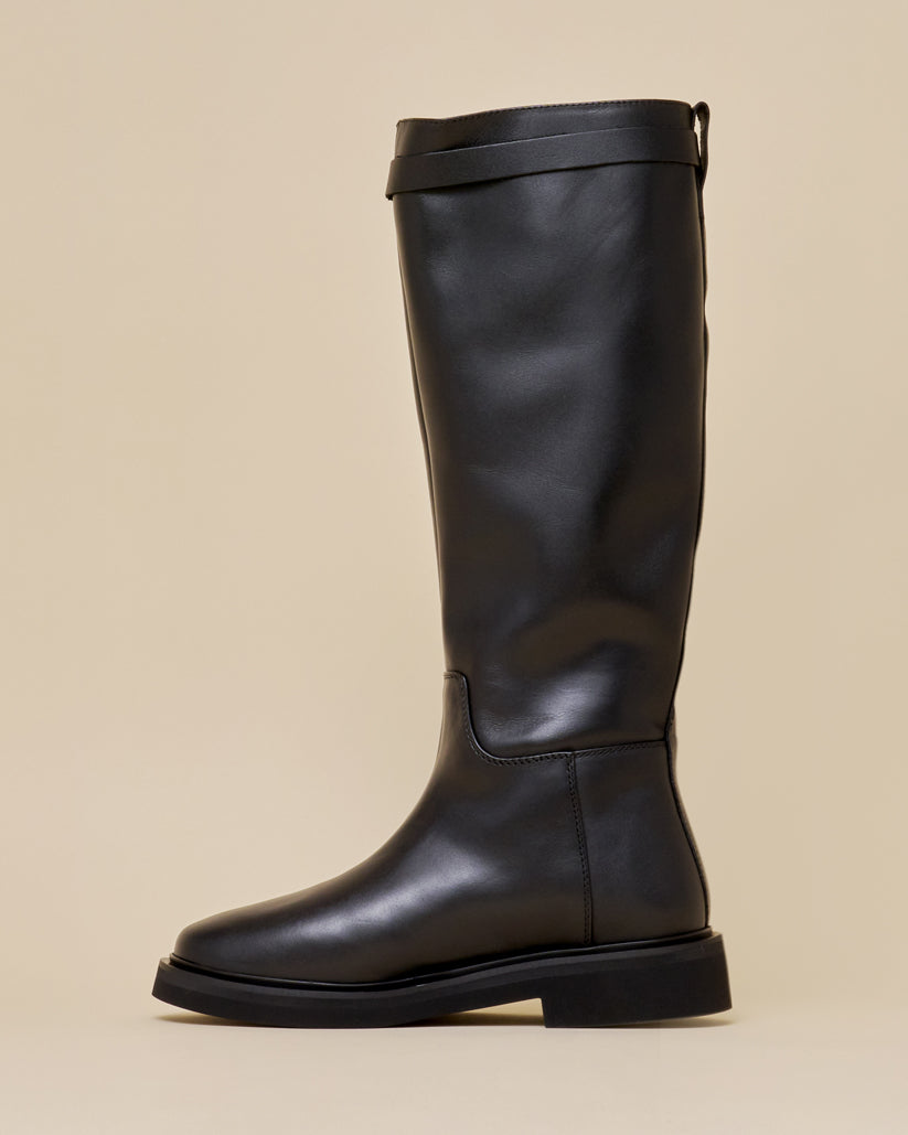 BUCKLE STRAP LONG BOOTS BLACK