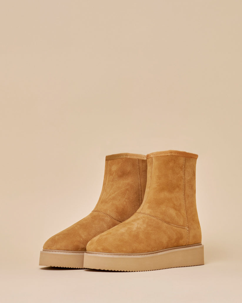 MOUTON BACK ZIP BOOTS CAMEL