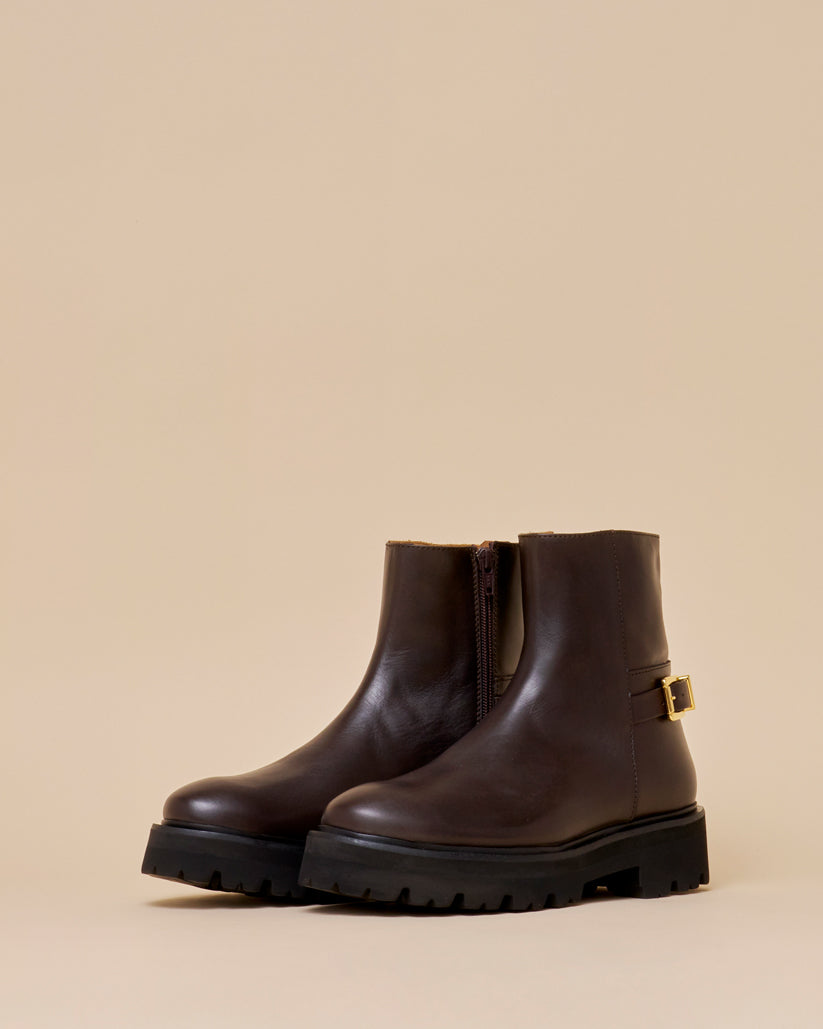 Side Buckle Boots Dark Brown