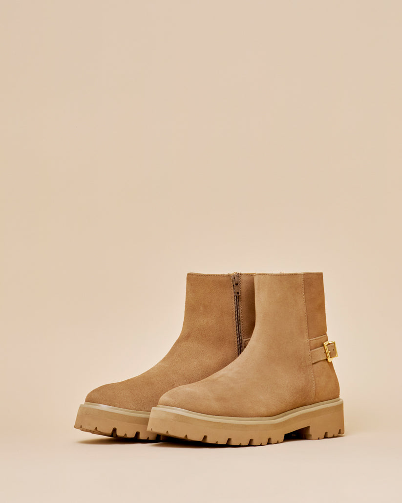 SIDE BUCKLE BOOTS TAN SUEDE