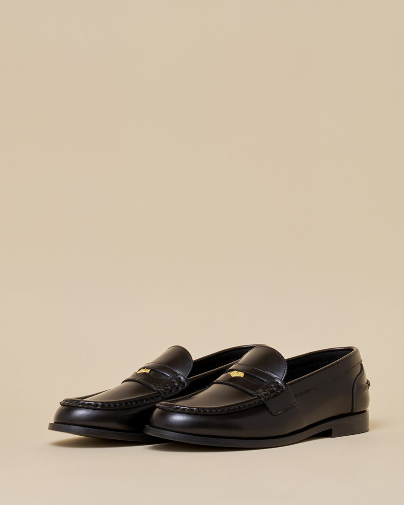 ALMOND TOE PENNY LOAFER BLACK