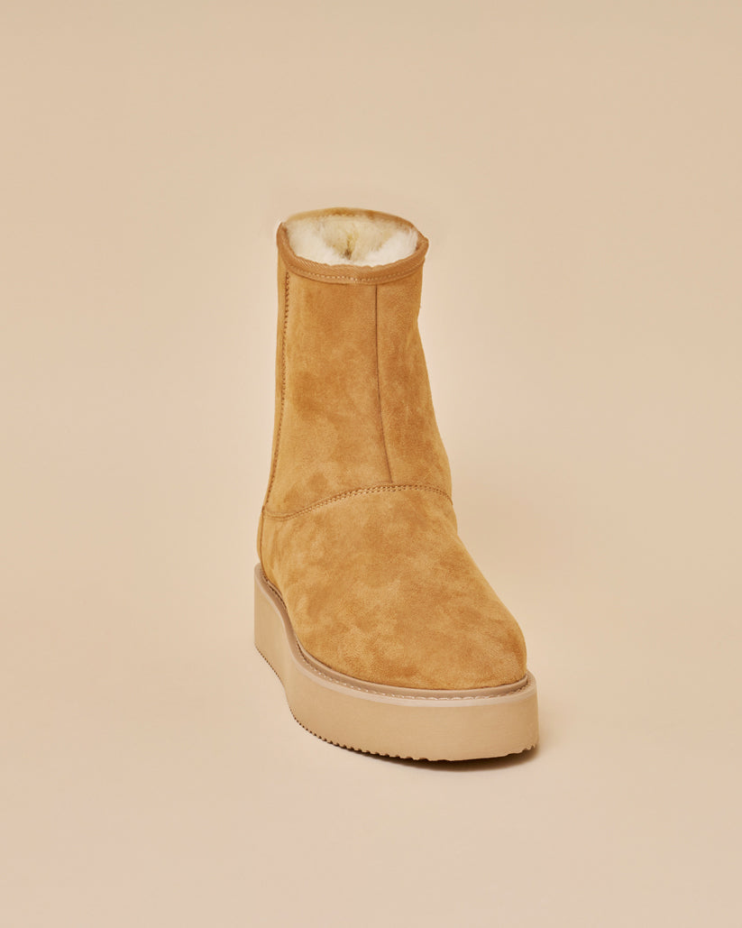 MOUTON BACK ZIP BOOTS CAMEL
