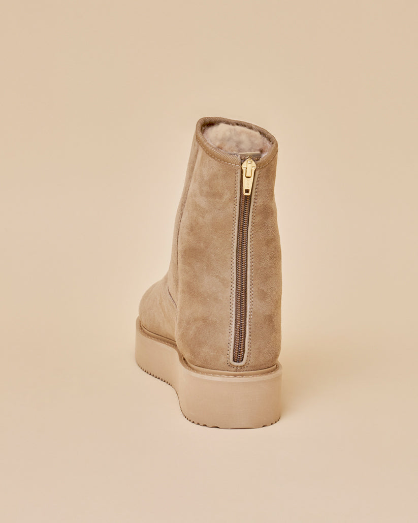 MOUTON BACK ZIP BOOTS GRAYGE