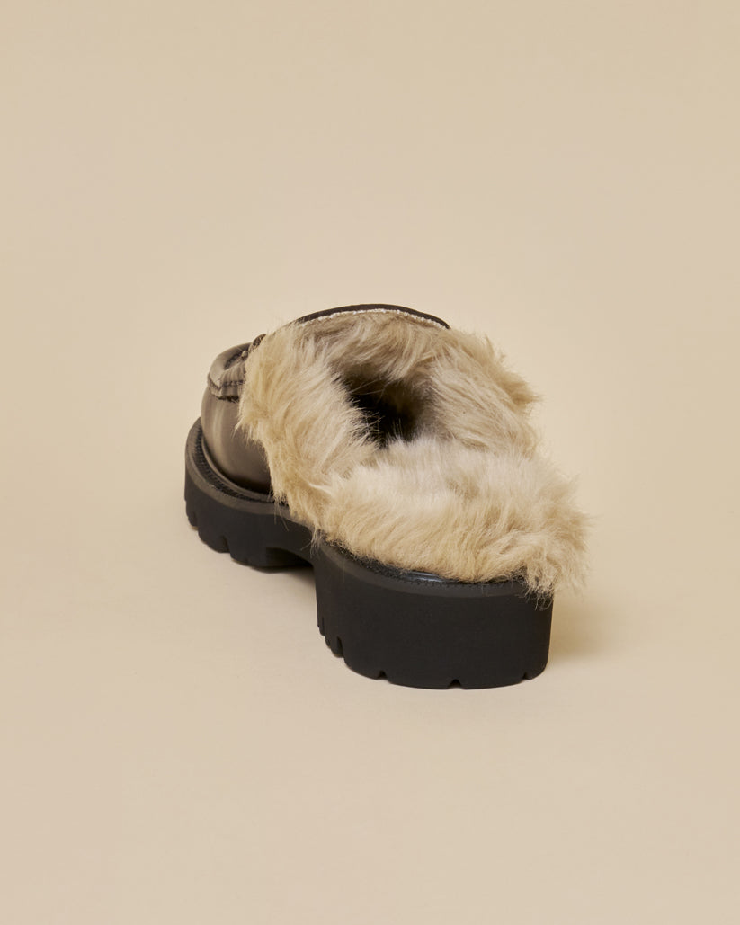SHEARING LINED BIT MULE DARK BROWN