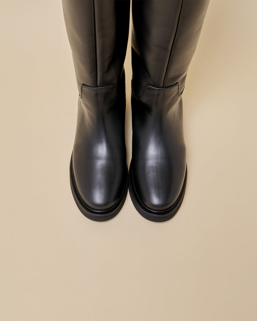 BUCKLE STRAP LONG BOOTS BLACK