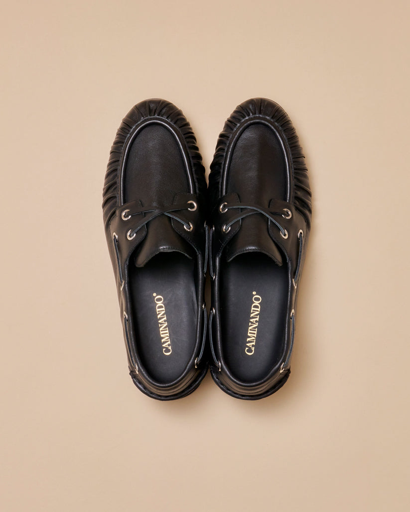 PLEATED DECK SHOES BLACK