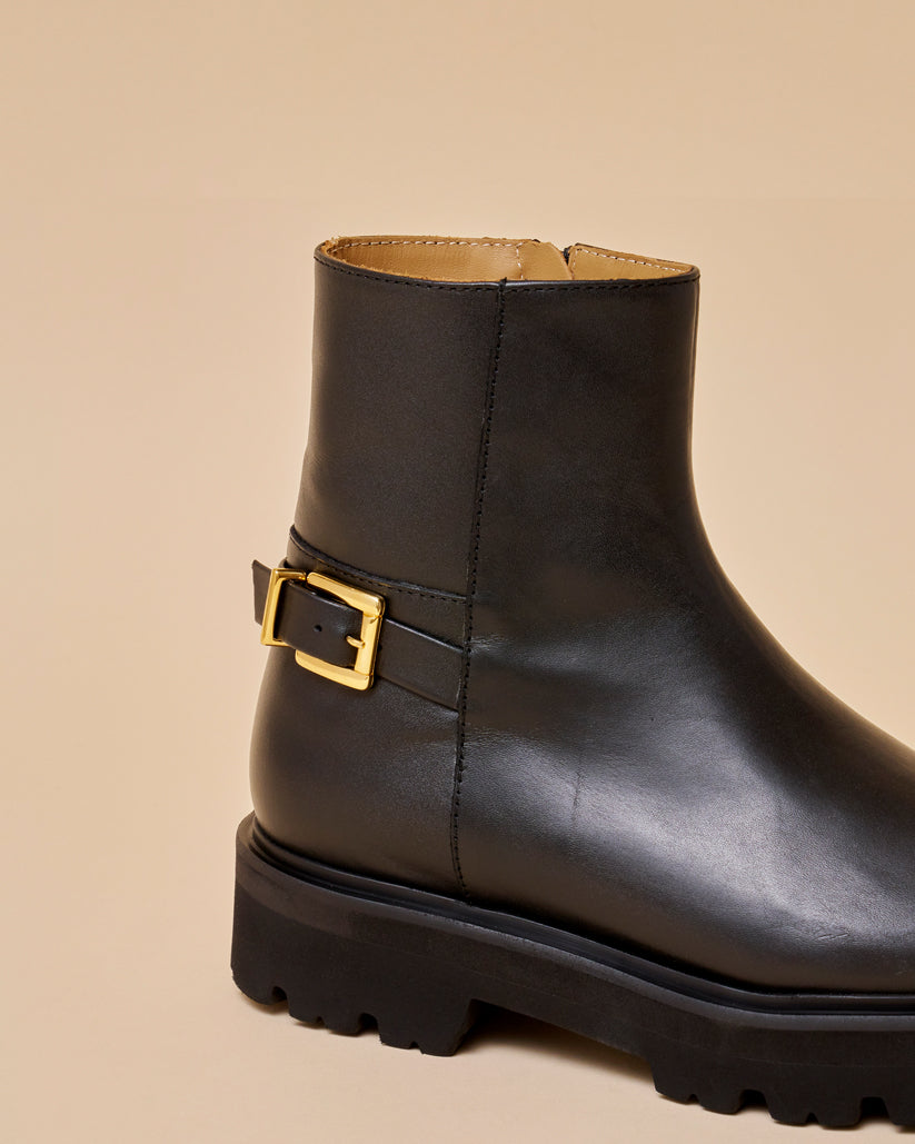 SIDE BUCKLE BOOTS BLACK