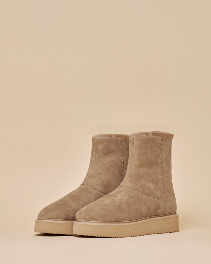 MOUTON BACK ZIP BOOTS GRAYGE