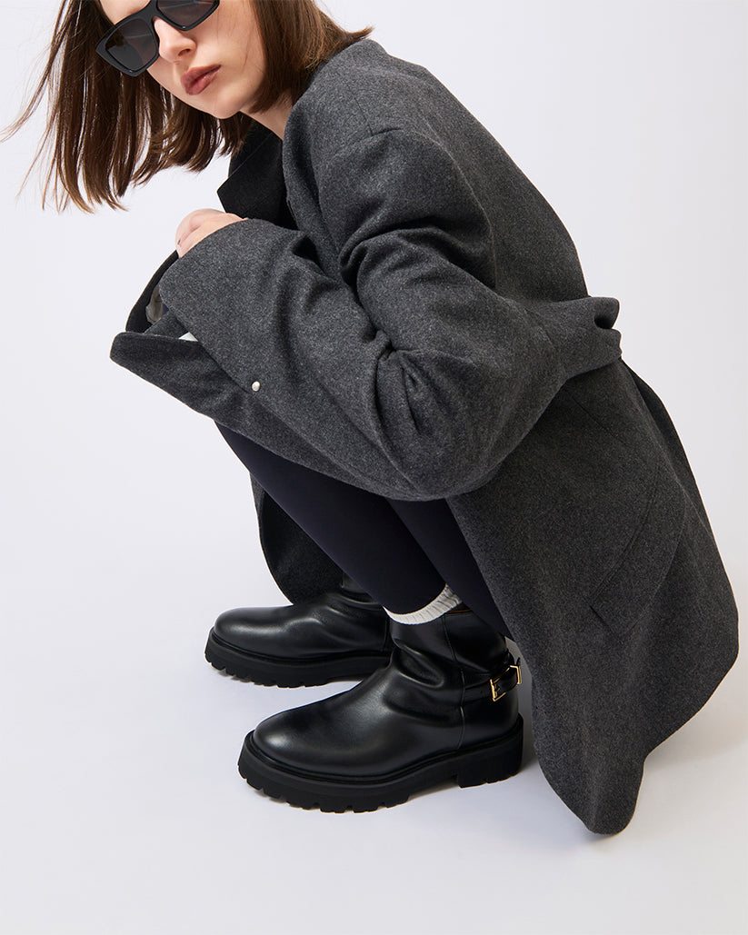 BACK ZIP BOOTS BLACK