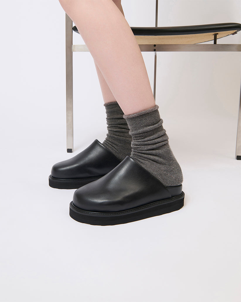 CLOG SANDALS DARK BLACK